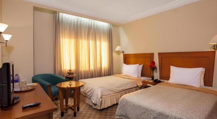 Nalendra Hotel Bandung Exteriör bild