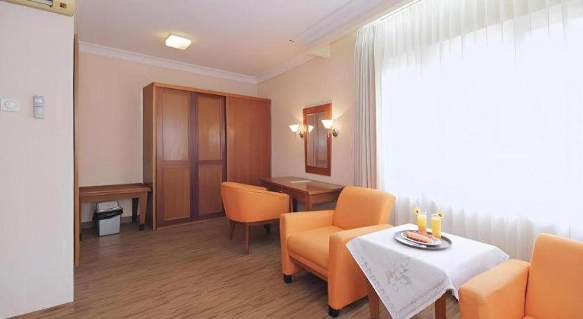 Nalendra Hotel Bandung Exteriör bild
